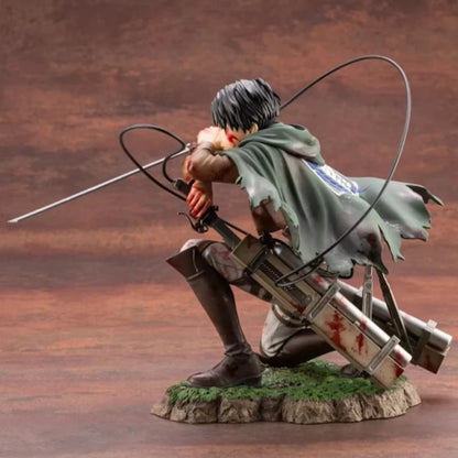 Figura 18CM Levi Ackerman TOP Attack On Titan